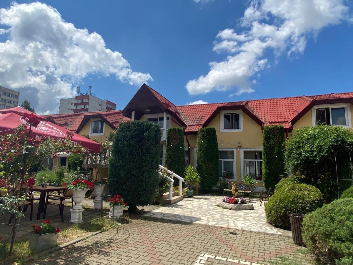 Pensiunea Viena Targu Mures Exterior photo